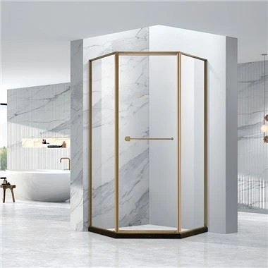 Casa de banho com chuveiro de diamante